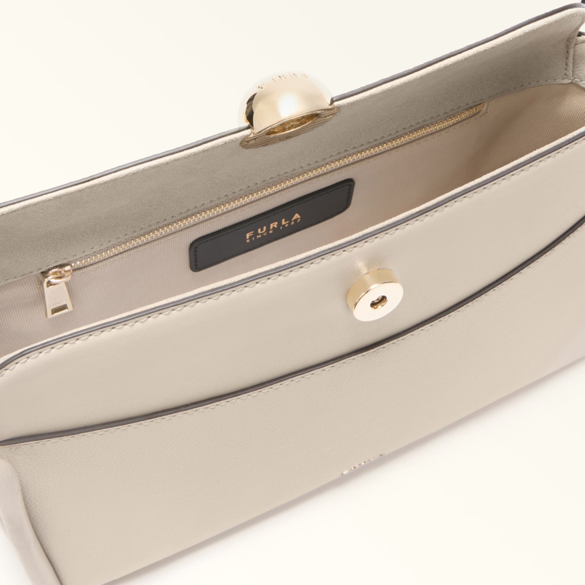 Furla borsa a spalla in pelle "Nicole" Beige WB01883.4556 SABBIA - immagine 3