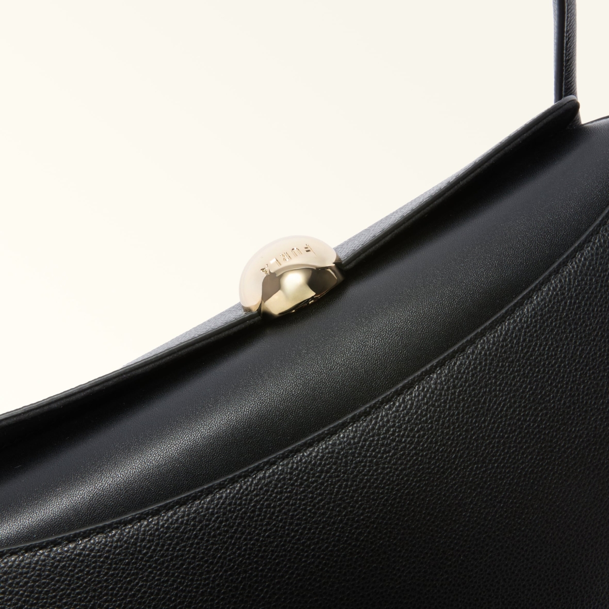 Furla borsa a spalla in pelle "Nicole" Nero WB01883.O6000 NERO - immagine 4